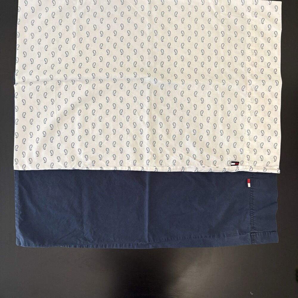 Tommy Hilfiger Standard Pillowcases (2)  100 % Cotton Vintage